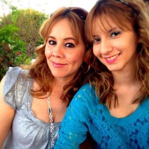 Meet your Posher, Araceli